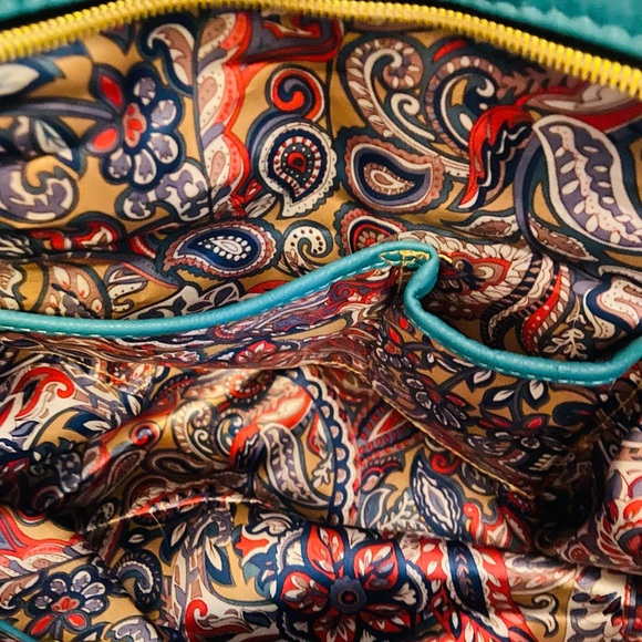 Big Buddha Large Teal and Black Duffle Bag with Gold Hardware NWOT - Picture 16 of 16